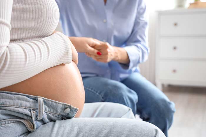 Doulas-Formation-en-ligne-École-Cybèle_700px_OPT